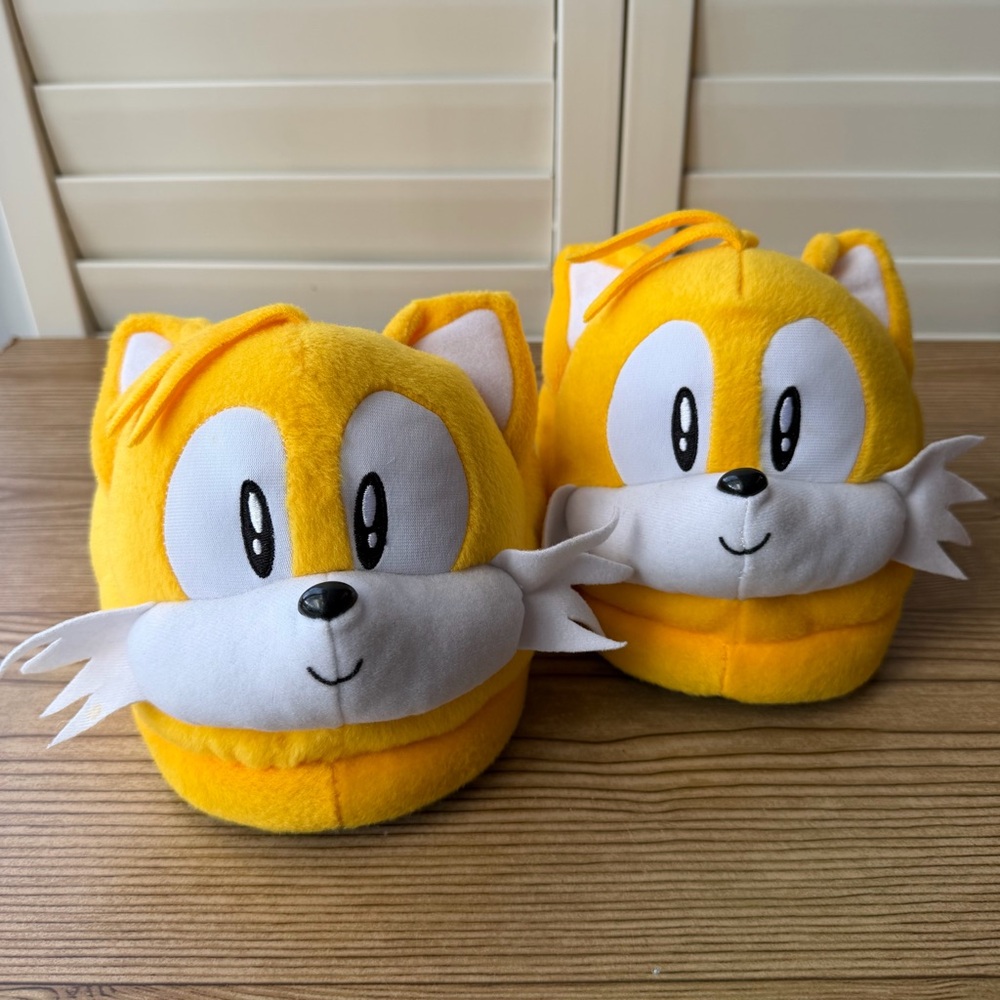 Sega Sonic The Hedgehog Tails Plush Character Slippers Adult One Size